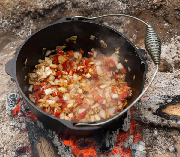 Pre-Seasoned Cast Iron Camp Dutch Oven With Legs, 4.1 qt, including Lid Lifter & Lid Stand on Sale - Image 2