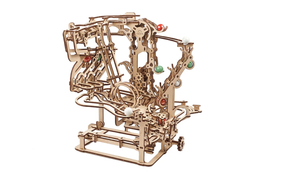 UGears: Marble Run Chain Hoist Fashion